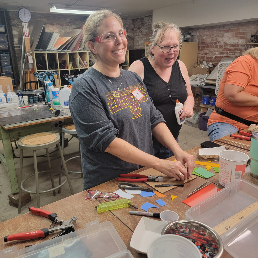 Fused Glass Garden Art (with round metal stand) - May 18