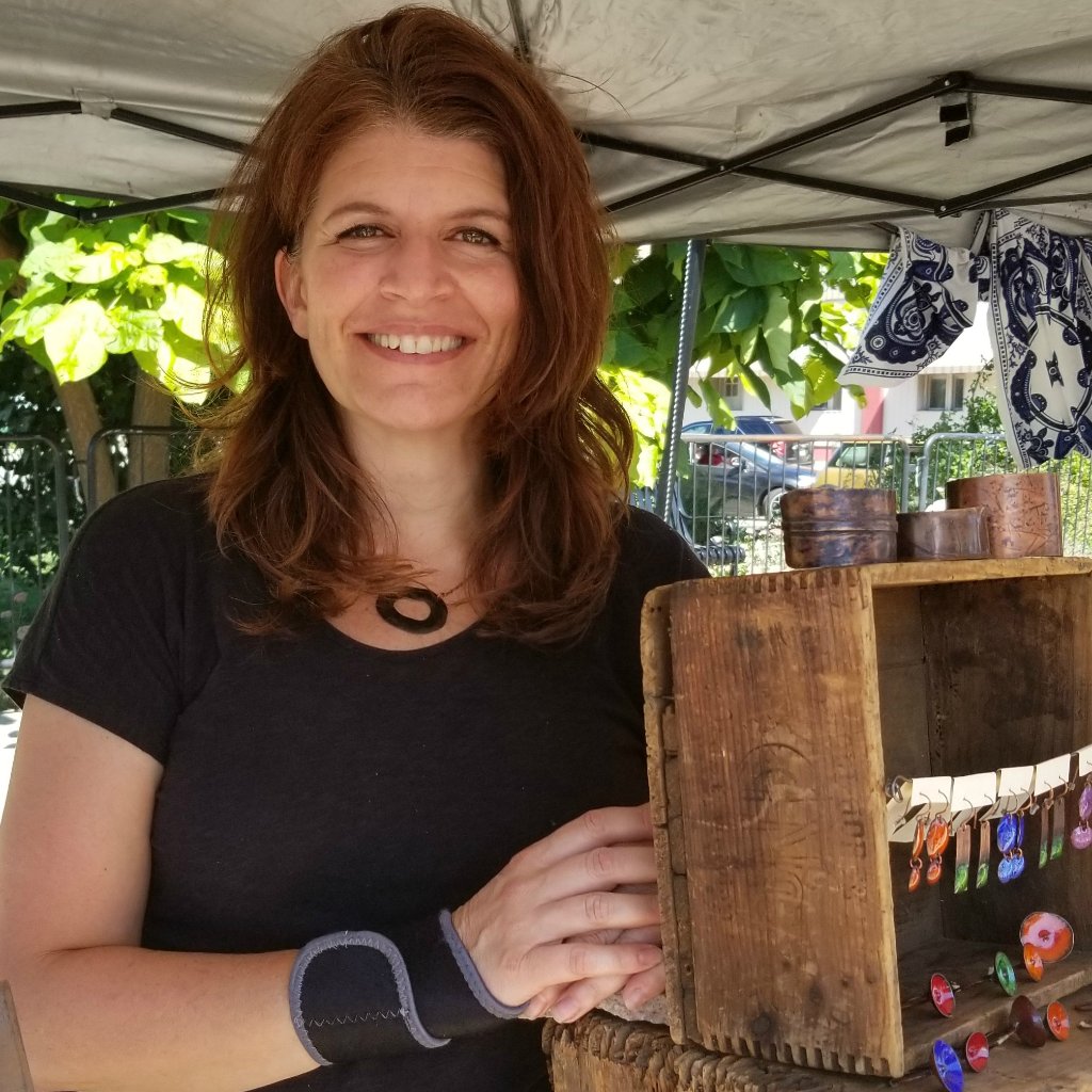 Tina Tavolacci Jewelry Instructor