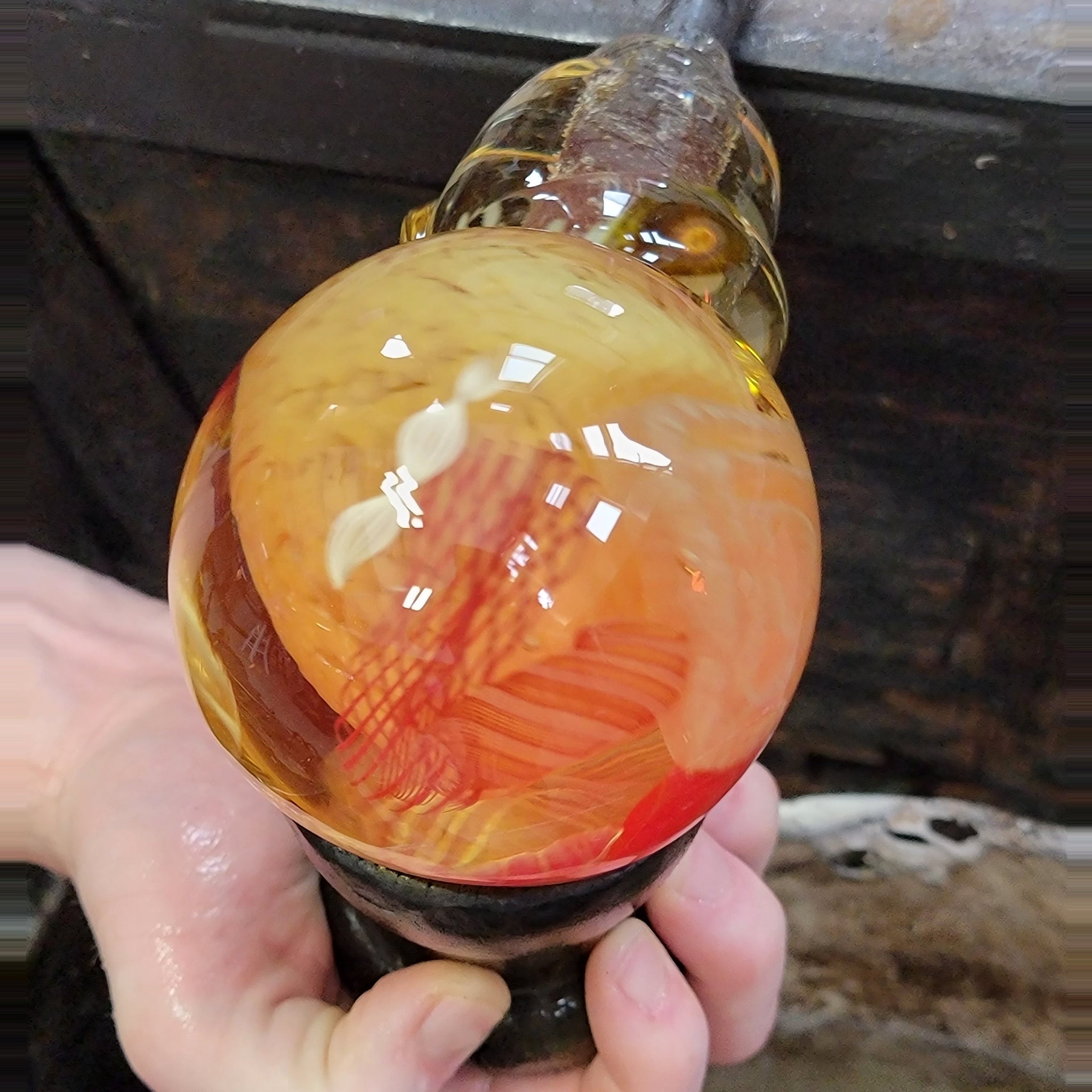 forming a glass paperweight