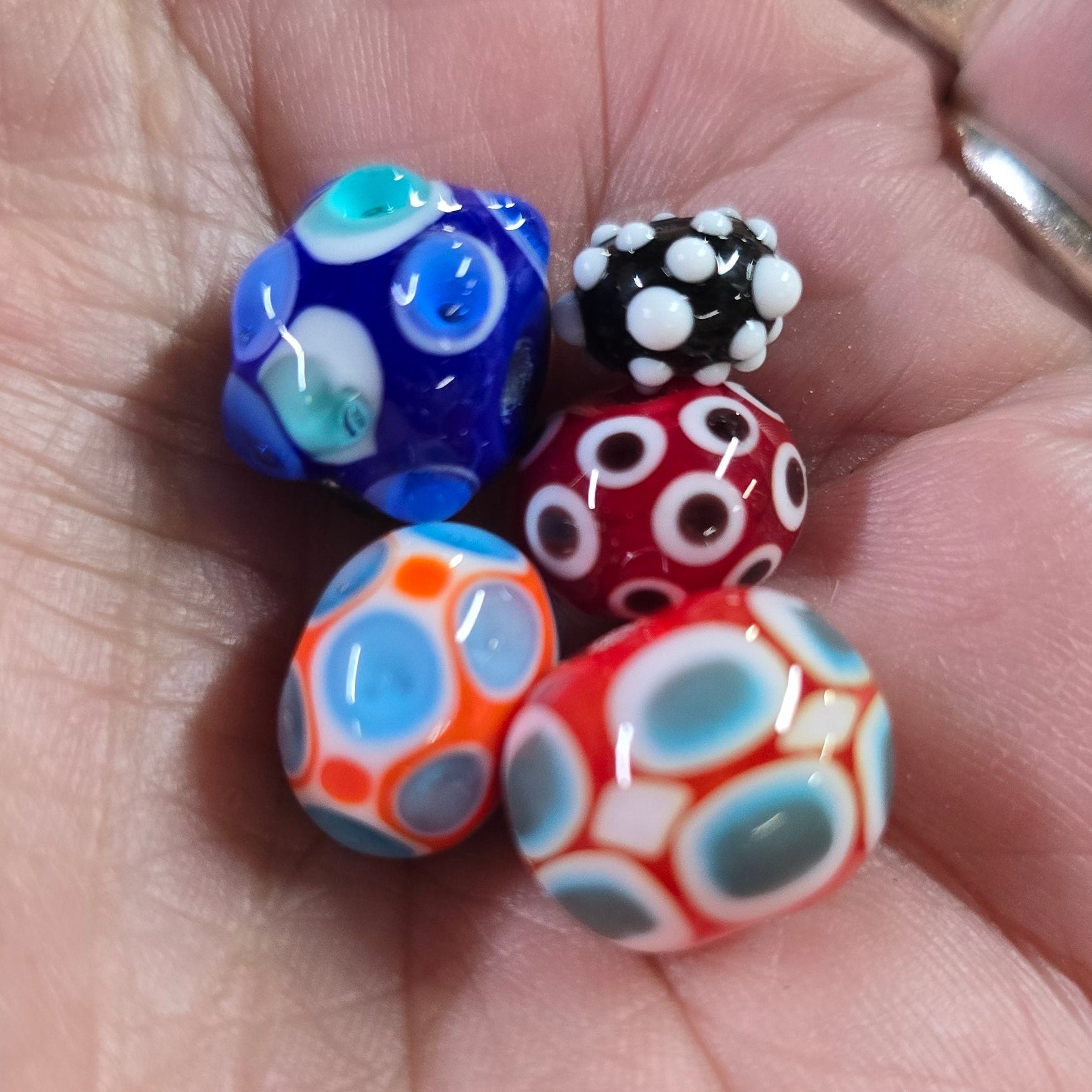 Beads/Dots