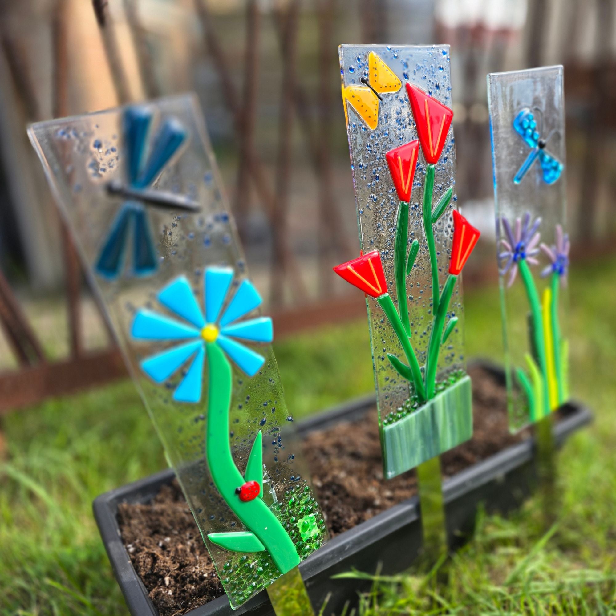 Garden Path Marker: Saturday, May 16 (10am-12pm)